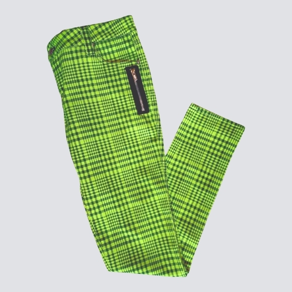 Tripp NYC NWOT Green & Black Plaid Skull Zipper Embellished Skinny Pants Size 9 - Picture 4 of 10
